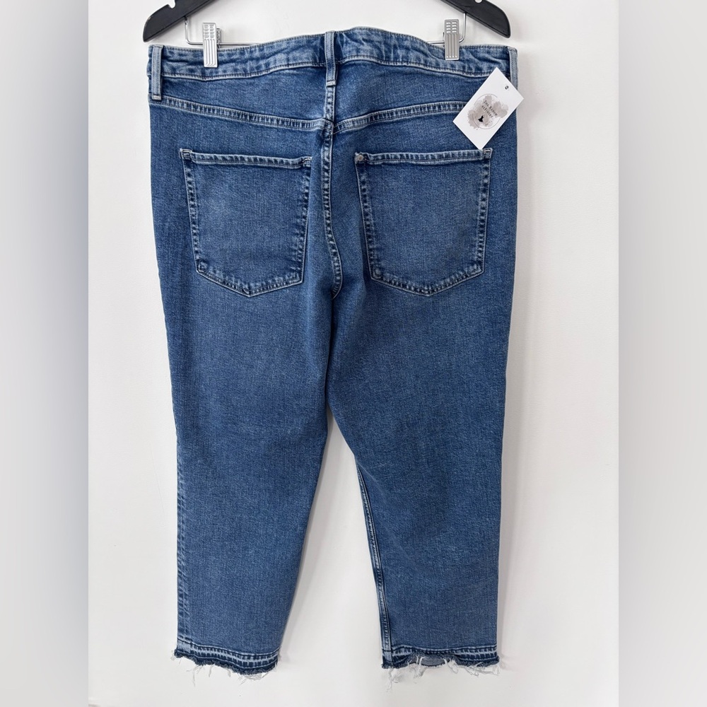 2 for $25👖 H&M Medium Wash Raw Hem Slim Straight Denim Sz 26 (n109n19) - Picture 4 of 4